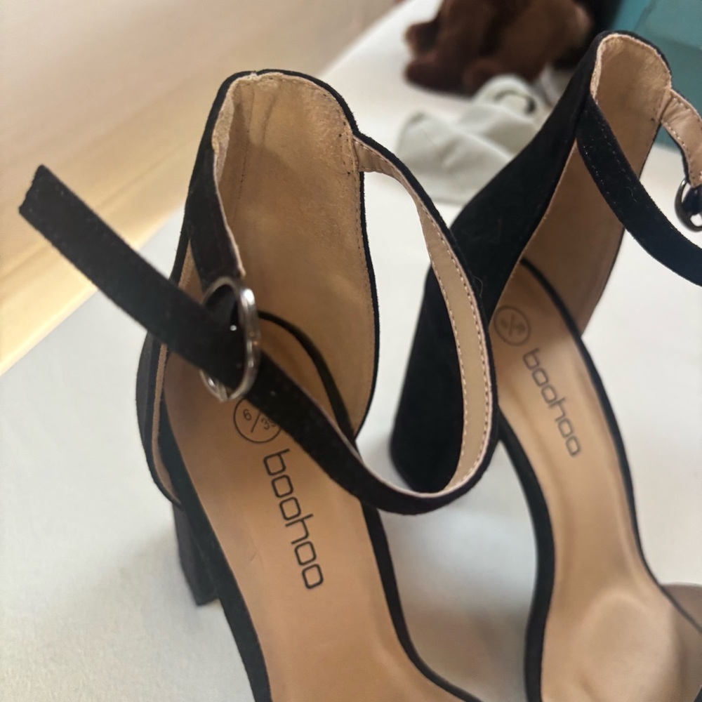 Boohoo Black Women's Heeled Sandals - Picture 3 of 5